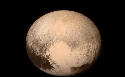 太阳系最后的未涉足之地——冥王星首张照片震撼发布