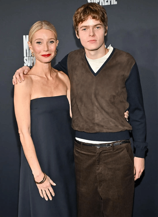 53岁“小辣椒”拍床戏时被儿子撞见：尴尬得要命！