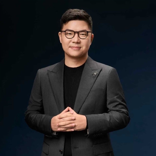 赵长江表示：智界团队正全方位融入华为体系，华为的文化内核我们要深刻领悟并内化于心