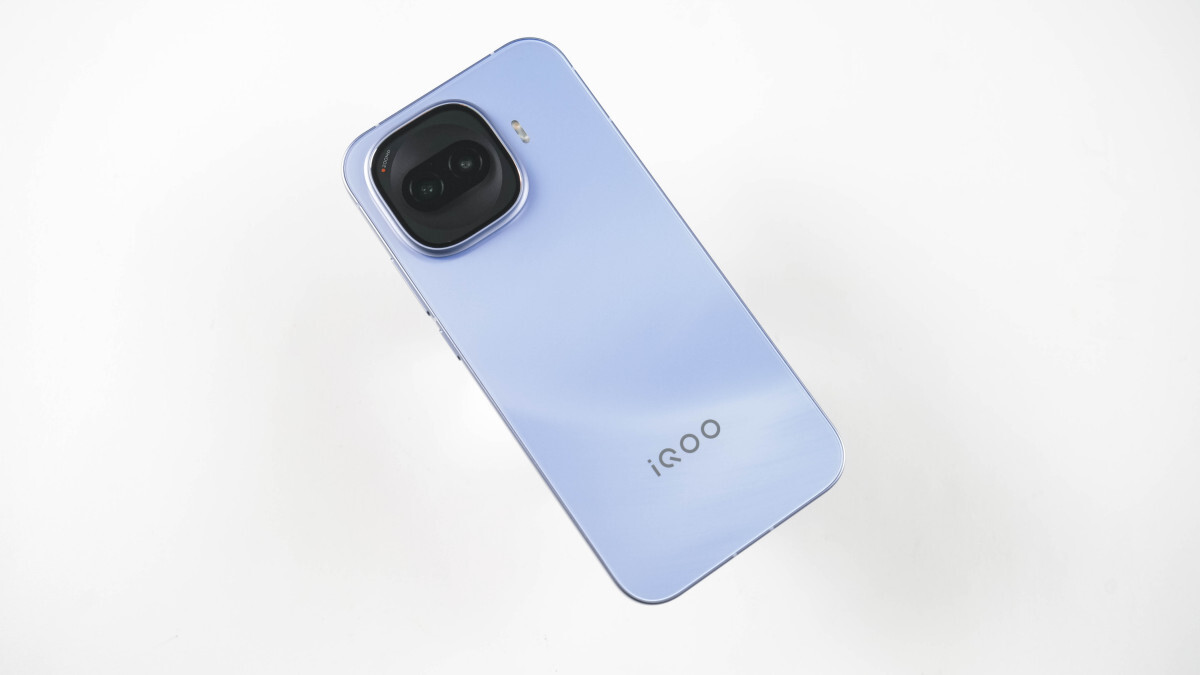 iQOOZ11Turbo深度评测：黄金尺寸中屏，打造更全能的使用体验