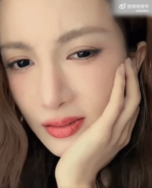 金晨回应粉丝抵制其接演新剧一事：我也没接过什么烂戏吧？