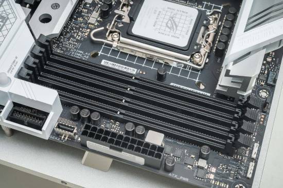 内存市场彻底乱了！DDR3主板销量暴涨：距离DDR2的结局不远了