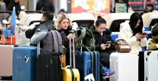 铁路“轻装行”服务试点范围扩大乘坐高铁无需自行携带行李