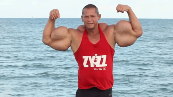 “巴西最强大力水手”因健康并发症离世，终年55岁