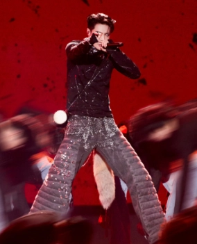 2025年張藝興演唱會門票購買渠道及價格是多少，還有2025張藝興演唱會的時間表是怎樣的