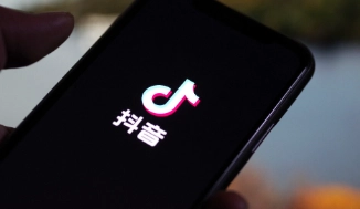 抖音給朋友送的團購券要是到期了，錢會退給哪一方？抖音給朋友送的券過期后能不能自動退款呢？